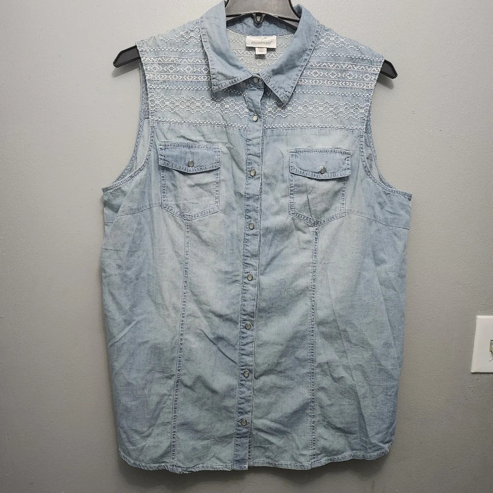 Avenue women's tunic top size 18/20 blue button-down 100% cotton chambray